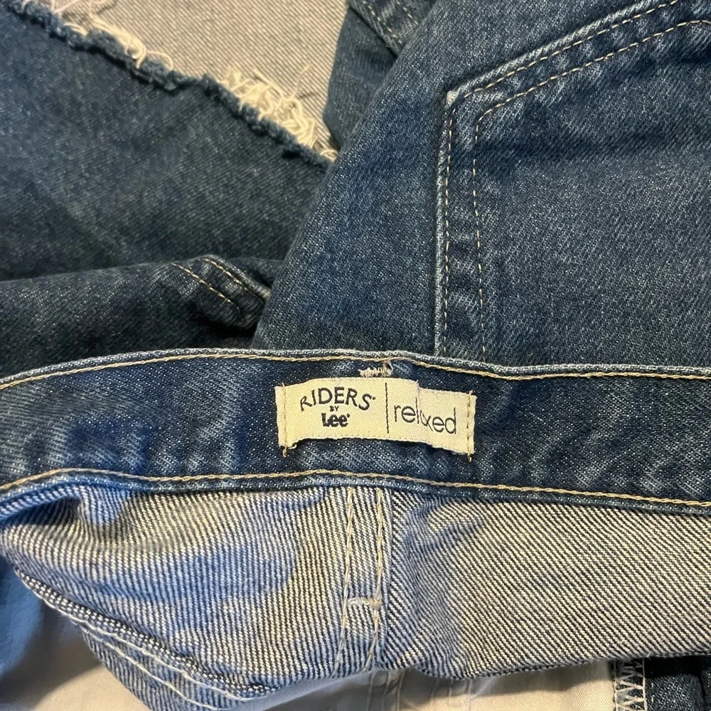 Y2K Lee Riders High Rise Cut Off Blue Relaxed Distressed Denim Shorts Size 12 P